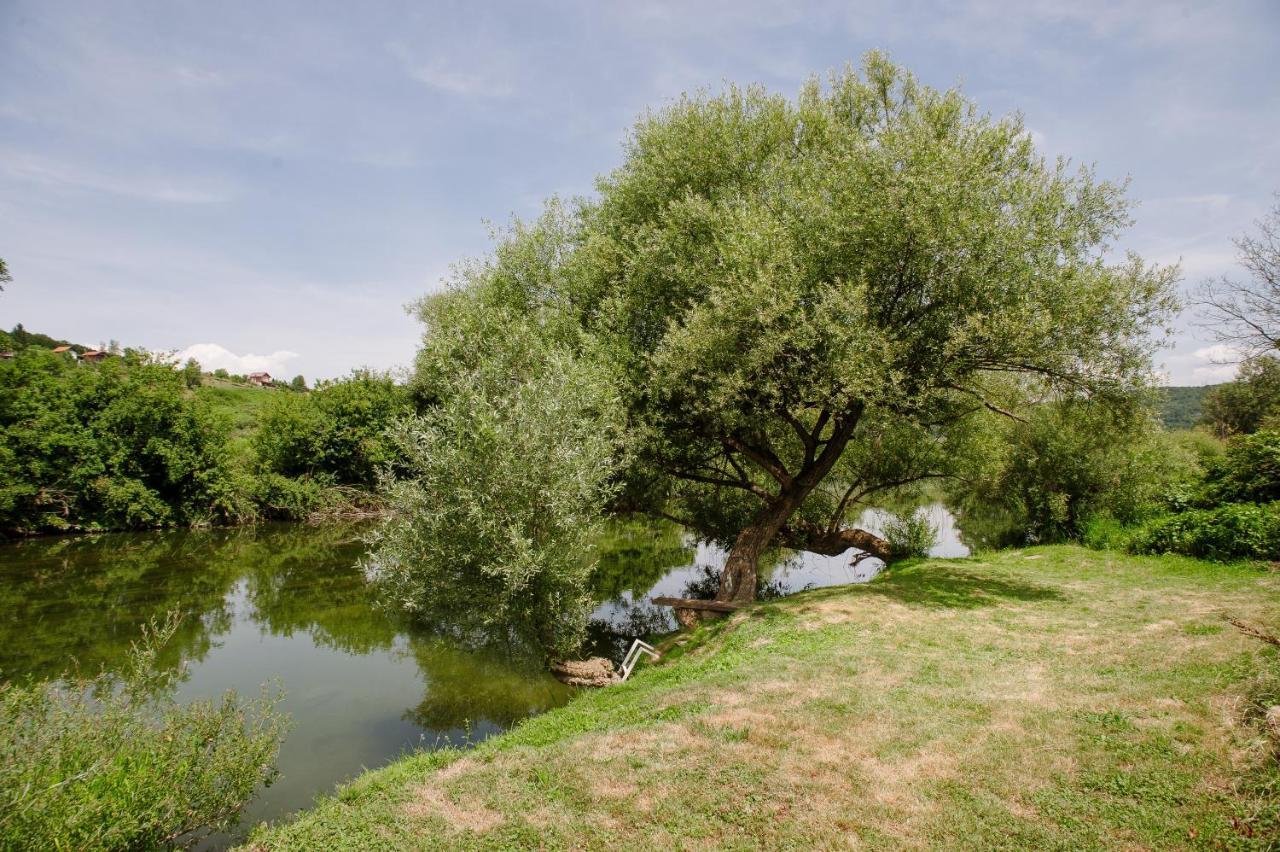 Traditional Houses Korana River Karlovac Exterior photo
